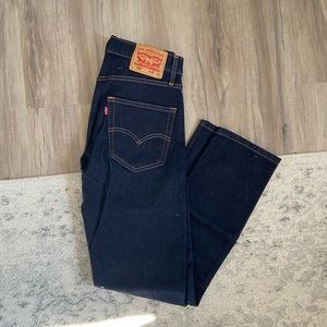 502 levi jeans